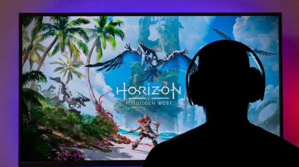 PS5 Adds an On-Screen Speaker Indicator for Party Voice Chat