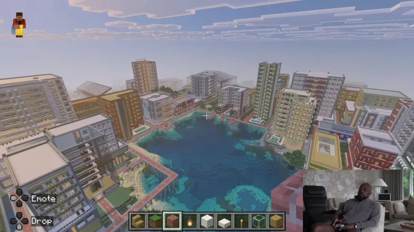 Mike Tomlin's 12-Year Minecraft City Is Winning Fans With Its Meticulous Everyday Details