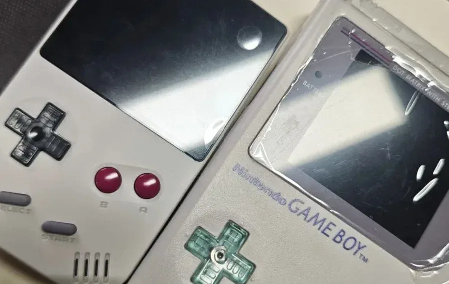 FunnyPlaying Teases Tiny Game Boy-Compatible Handheld With Cartridge Slot