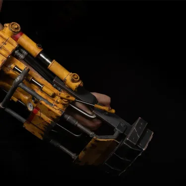 Fallout Power Fist Gets a Full-Scale Replica With In-Game Sound Activation