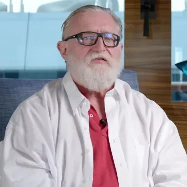 Minh Le Recalls Gabe Newell's Throat-Singing Phase at Valve