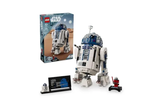 LEGO Star Wars R2-D2 Set Falls to $80, Including a Darth Malak Minifigure