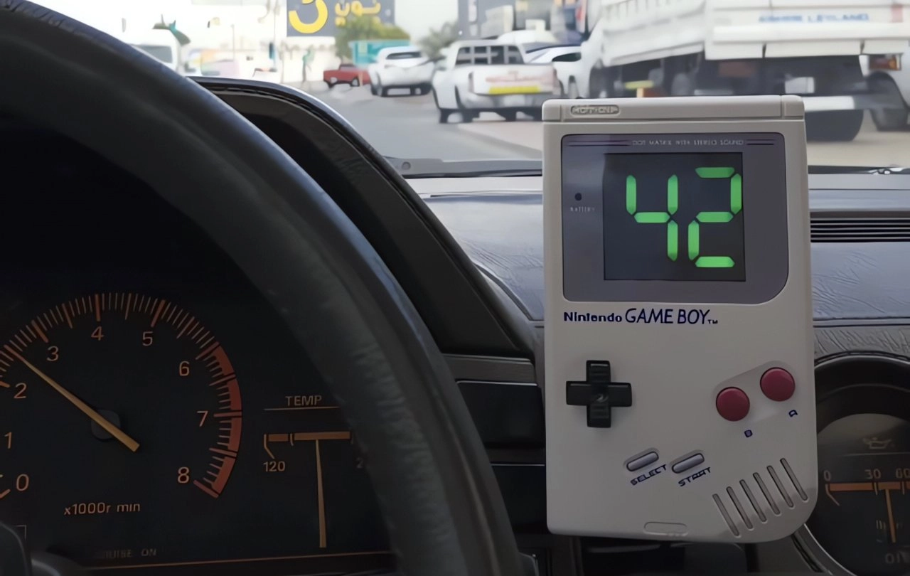 Game Boy Transformed into a Stylish Car Speedometer